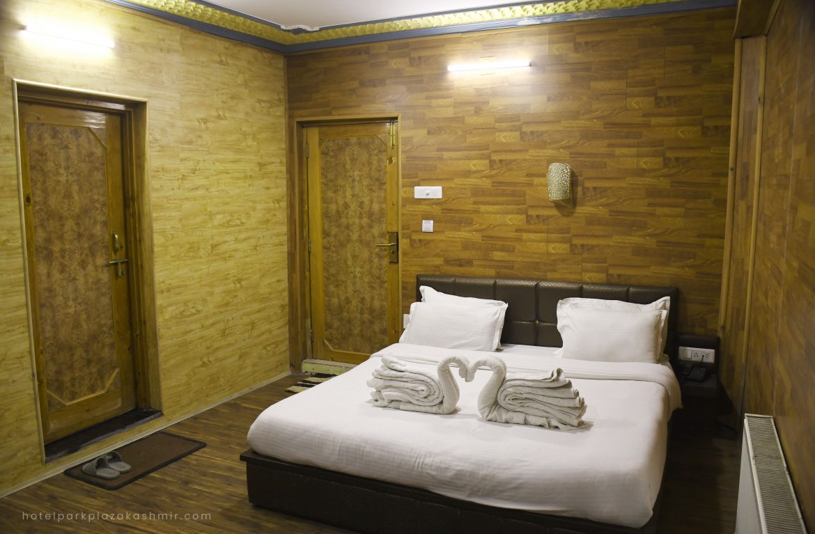 best hotel in srinagar